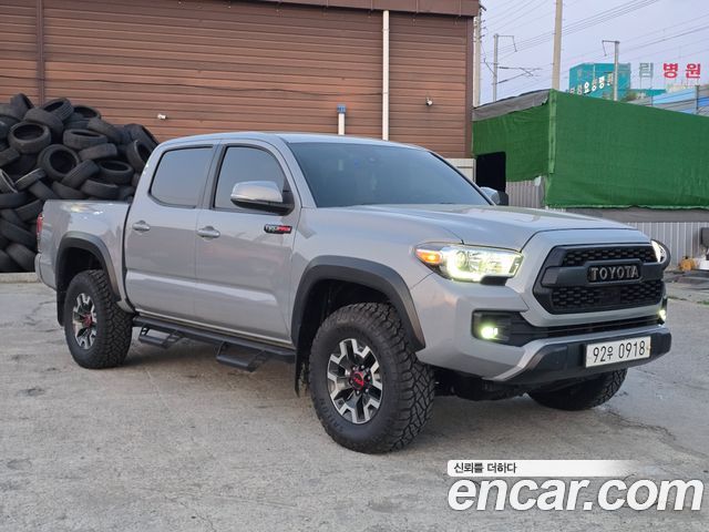 Toyota Tacoma 2018 — photo 6
