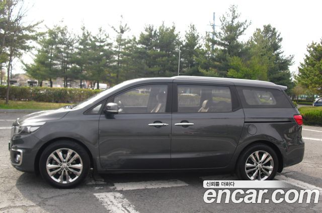 Kia Canival 2016 — photo 2