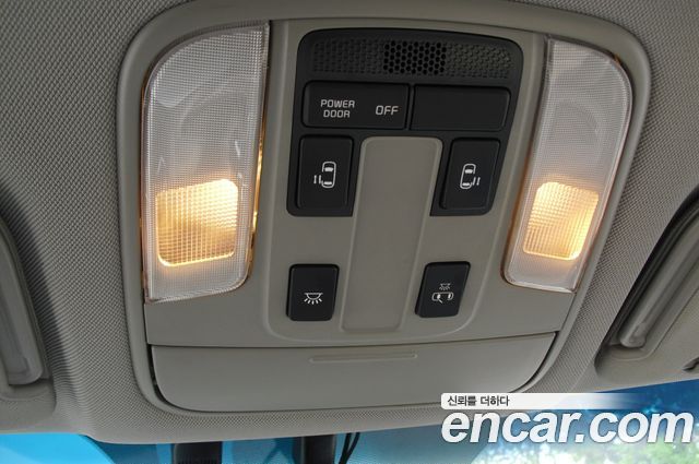 Kia Canival 2016 — photo 13