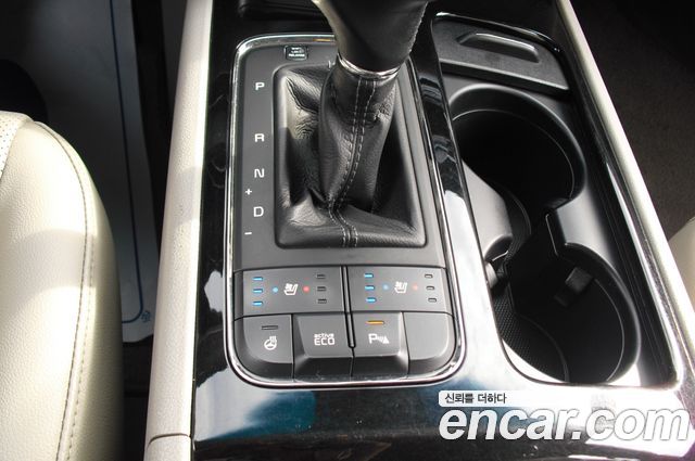 Kia Canival 2016 — photo 14