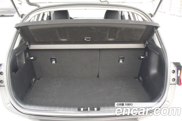 Kia Stonic 2018 — photo 9