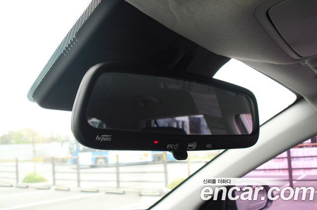 Kia Stonic 2018 — photo 16