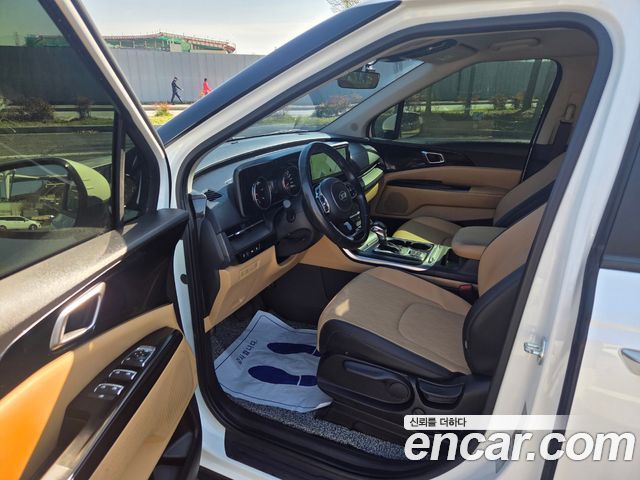 Kia Canival 2021 — photo 8