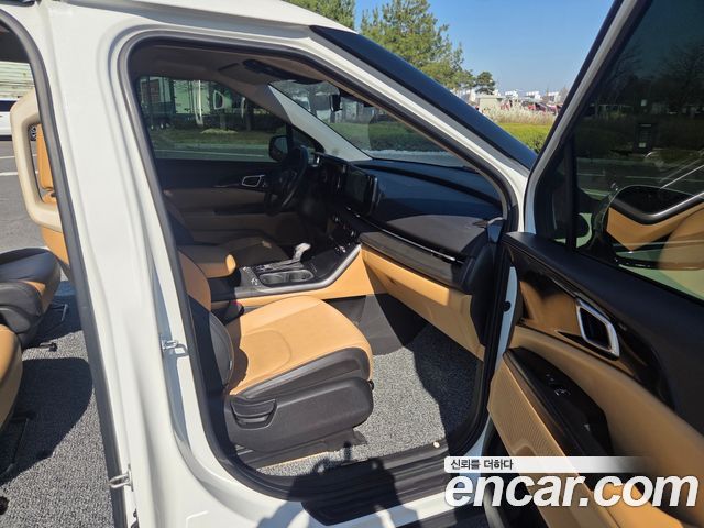 Kia Canival 2021 — photo 11