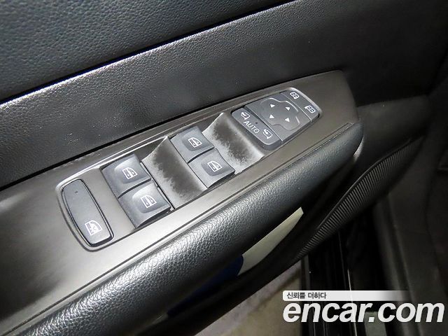 Renault Korea SM6 2021 — photo 13