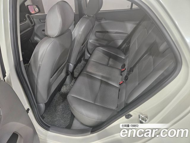 Kia morning 2018 — photo 11