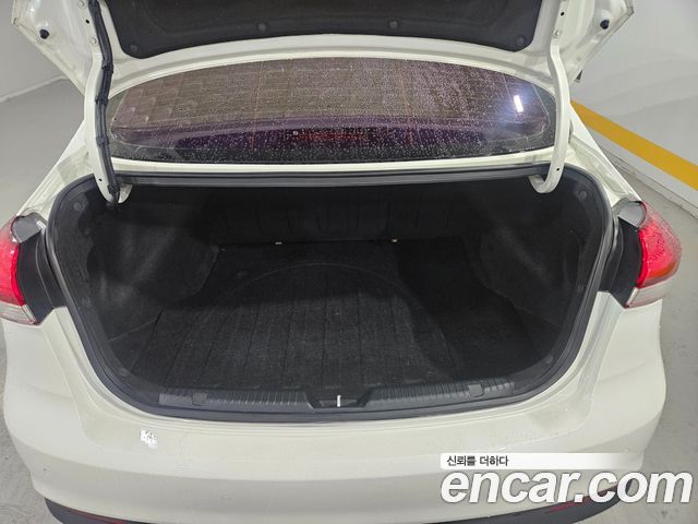Kia K3 2016 — photo 8