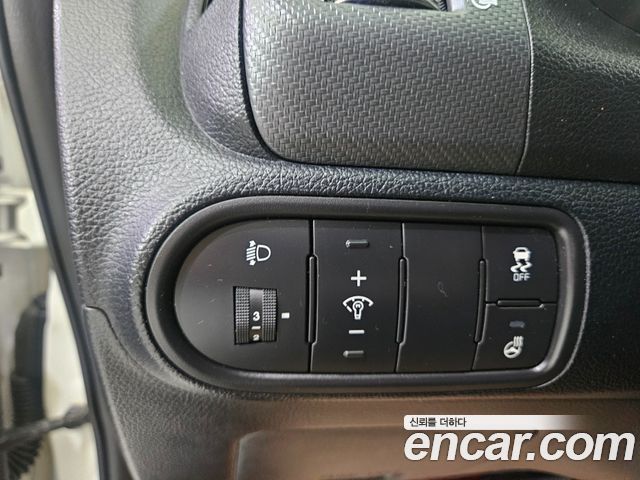 Kia K3 2016 — photo 14