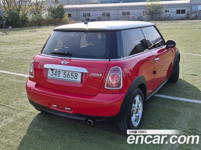 Mini Cooper 2012 — photo 8