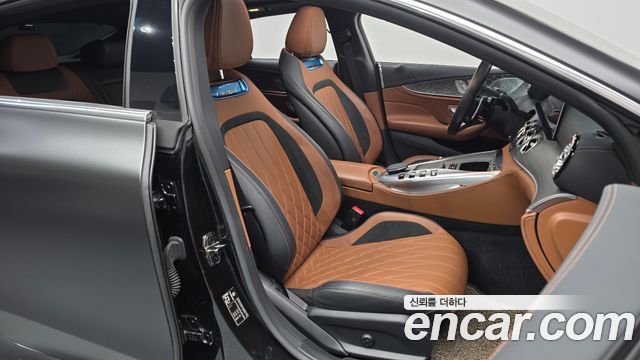 Mercedes-Benz AMG GT 2023 — photo 12