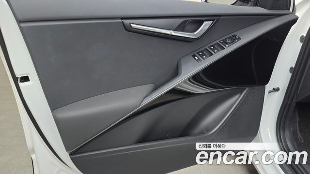 Kia Niro 2025 — photo 14