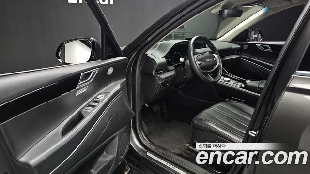 Genesis GV80 2023 — photo 11