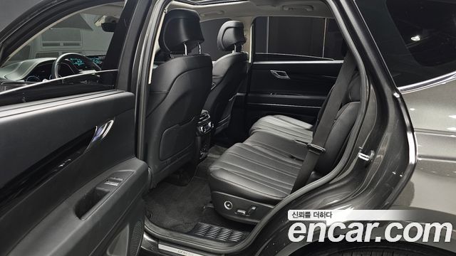 Genesis GV80 2023 — photo 12