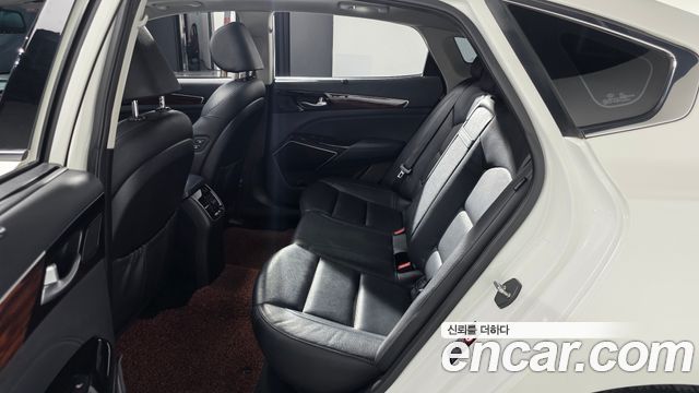Kia K7 2016 — photo 18