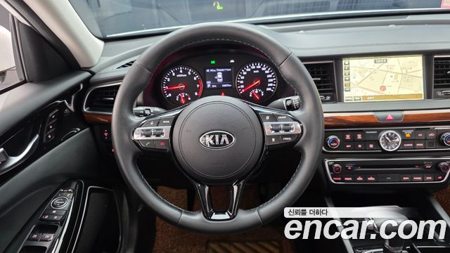 Kia K7 2016 — photo 19