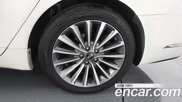 Kia K7 2016 — photo 7