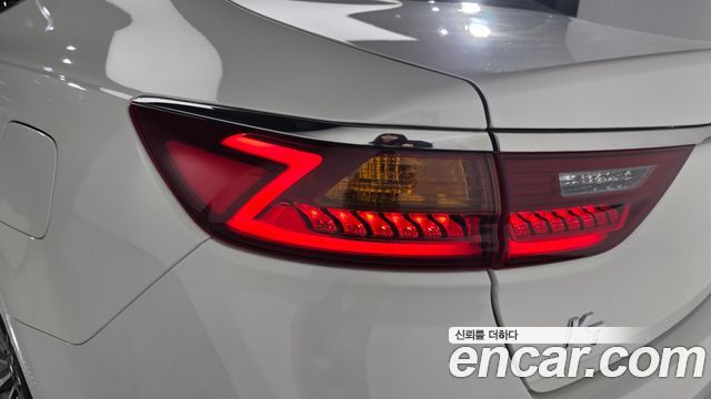 Kia K7 2016 — photo 9
