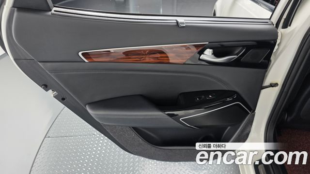 Kia K7 2016 — photo 15