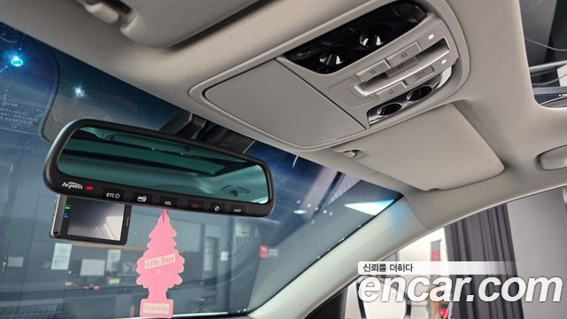 Kia K7 2016 — photo 27