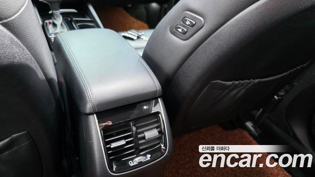 Kia K7 2016 — photo 31