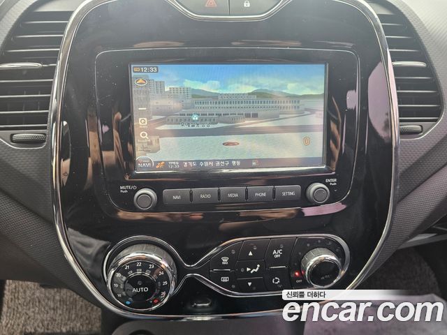 Renault Korea QM3 2016 — photo 19