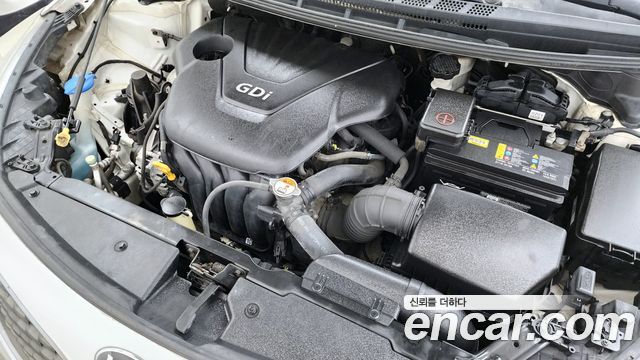 Kia K3 2013 — photo 6