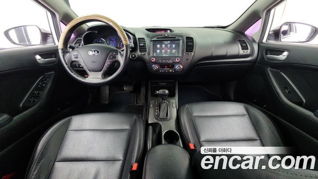 Kia K3 2013 — photo 7