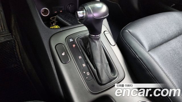 Kia K3 2013 — photo 9