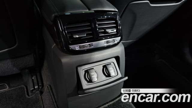 Genesis EQ900 2018 — photo 31