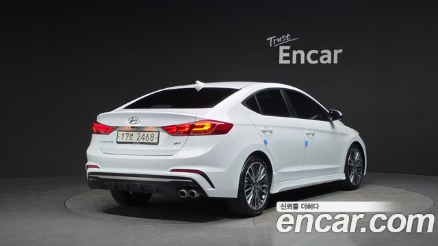 Hyundai AVANTE 2018 — photo 2