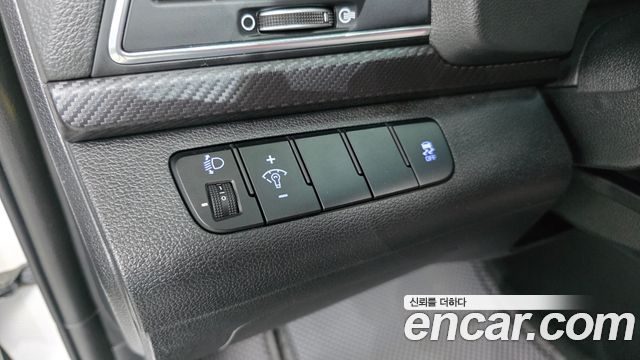 Hyundai AVANTE 2018 — photo 20