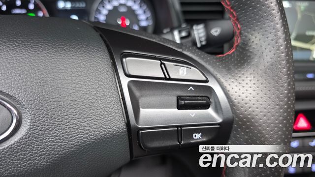 Hyundai AVANTE 2018 — photo 16