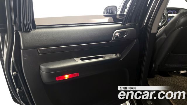KG Mobility KORANDO 2017 — photo 15
