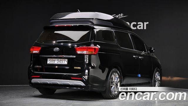 Kia Canival 2018 — photo 2