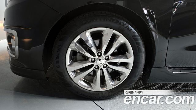 Kia Canival 2018 — photo 5