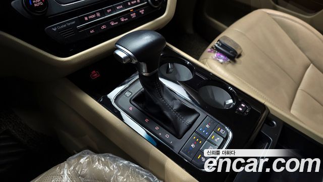 Kia Canival 2018 — photo 9