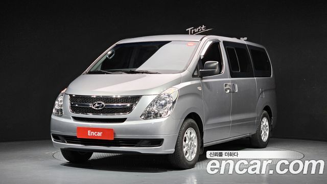 Hyundai Starex 2015 — photo 1