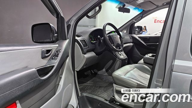 Hyundai Starex 2015 — photo 10