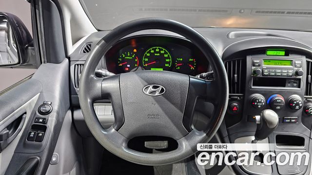 Hyundai Starex 2015 — photo 13