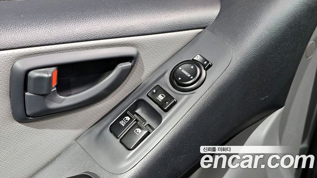 Hyundai Starex 2015 — photo 14