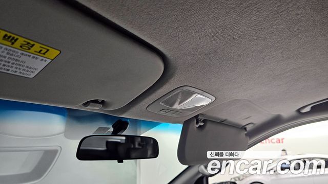 Hyundai Starex 2015 — photo 18