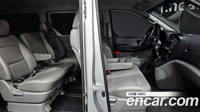 Hyundai Starex 2015 — photo 20