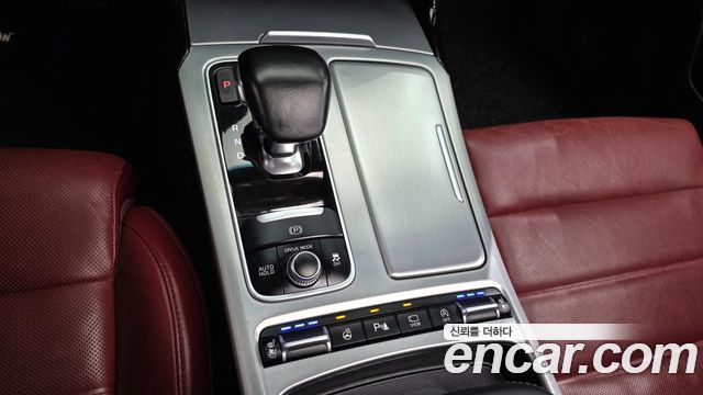 Kia Stinger 2019 — photo 12