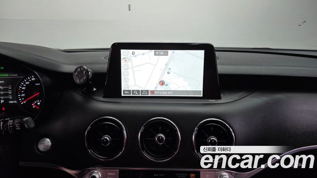 Kia Stinger 2019 — photo 20
