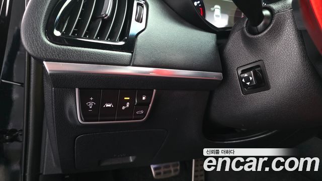 Kia Stinger 2019 — photo 23