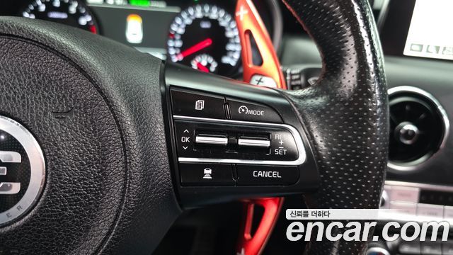 Kia Stinger 2019 — photo 24