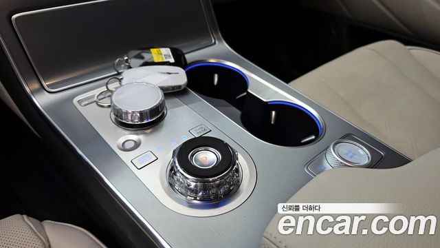 Genesis GV80 2025 — photo 12