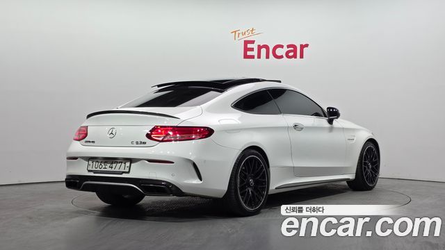 Mercedes-Benz C-Class 2018 — photo 2