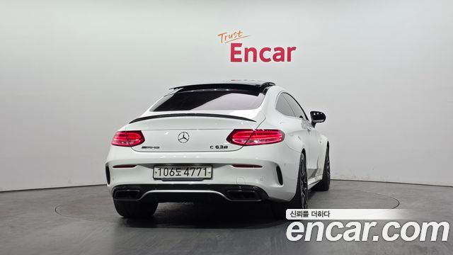 Mercedes-Benz C-Class 2018 — photo 4