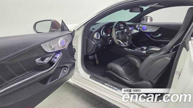 Mercedes-Benz C-Class 2018 — photo 13